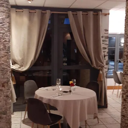 Отель L'auberge Du Tire Bouchon